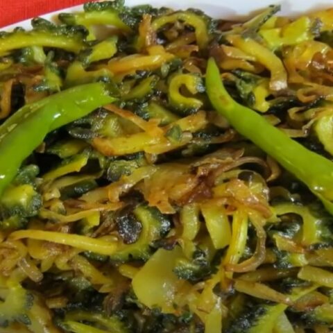 Bengali Aloo Karela Recipe